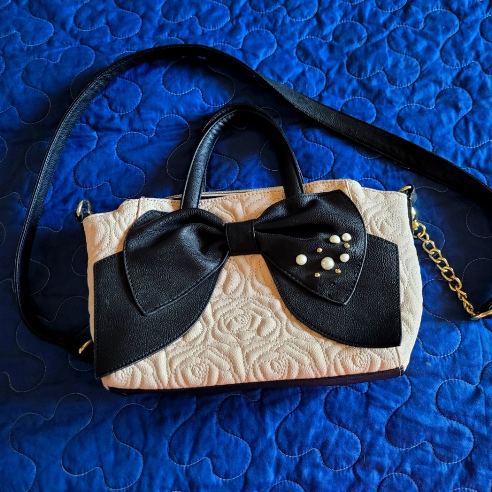 Betsey Johnson Black and Cream Bow Accent Shoulder Bag
